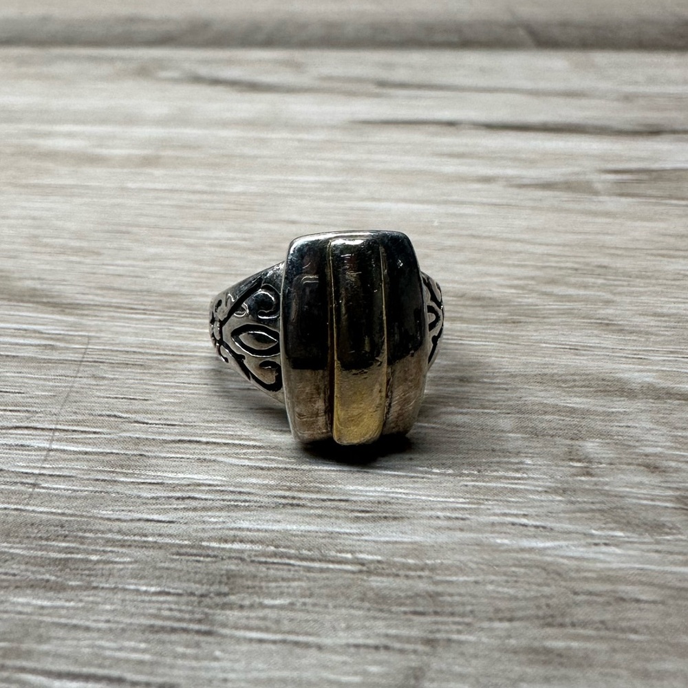 Modern Style Two-Tone‎ Ring Size 6